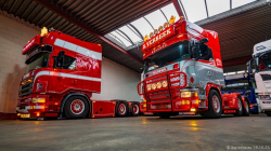 20251019-Tom-Holding-00132